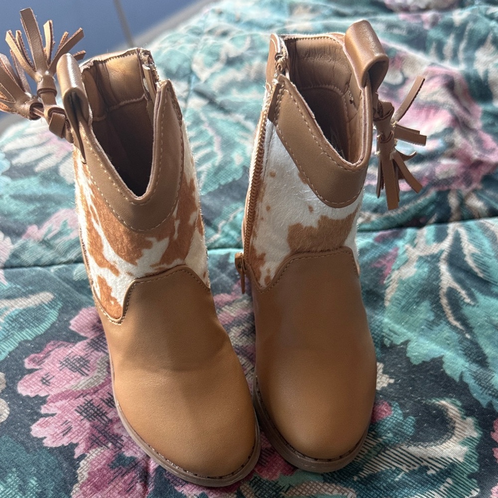 Kids Tan Cowhide Accent Ankle Boots